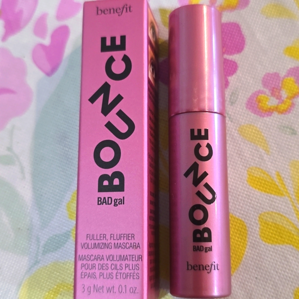 BENEFIT COSMETICS BAD GAL BOUNCE VOLUMIZING MASCARA.